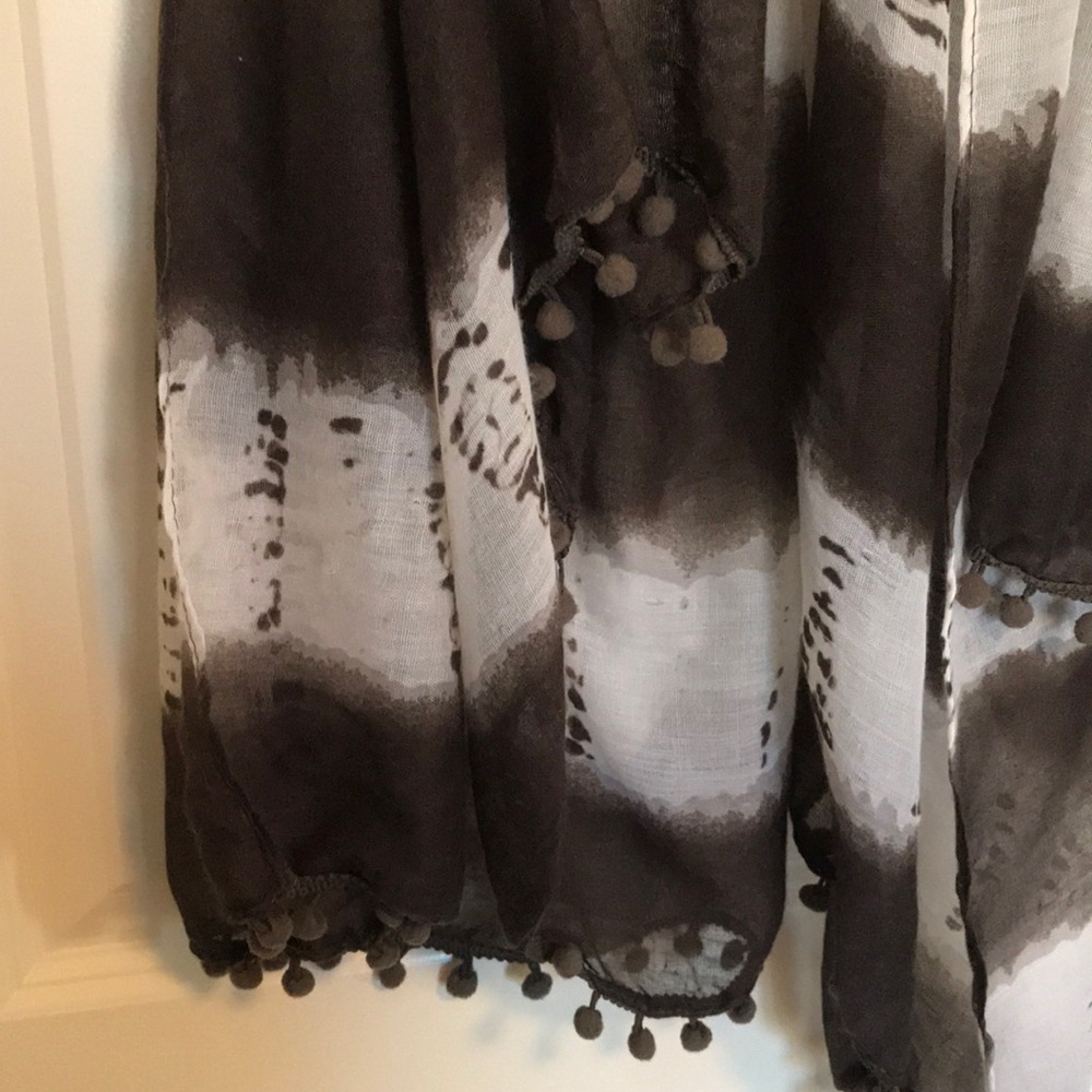 Oversized Scarf - Picture 2 of 2
